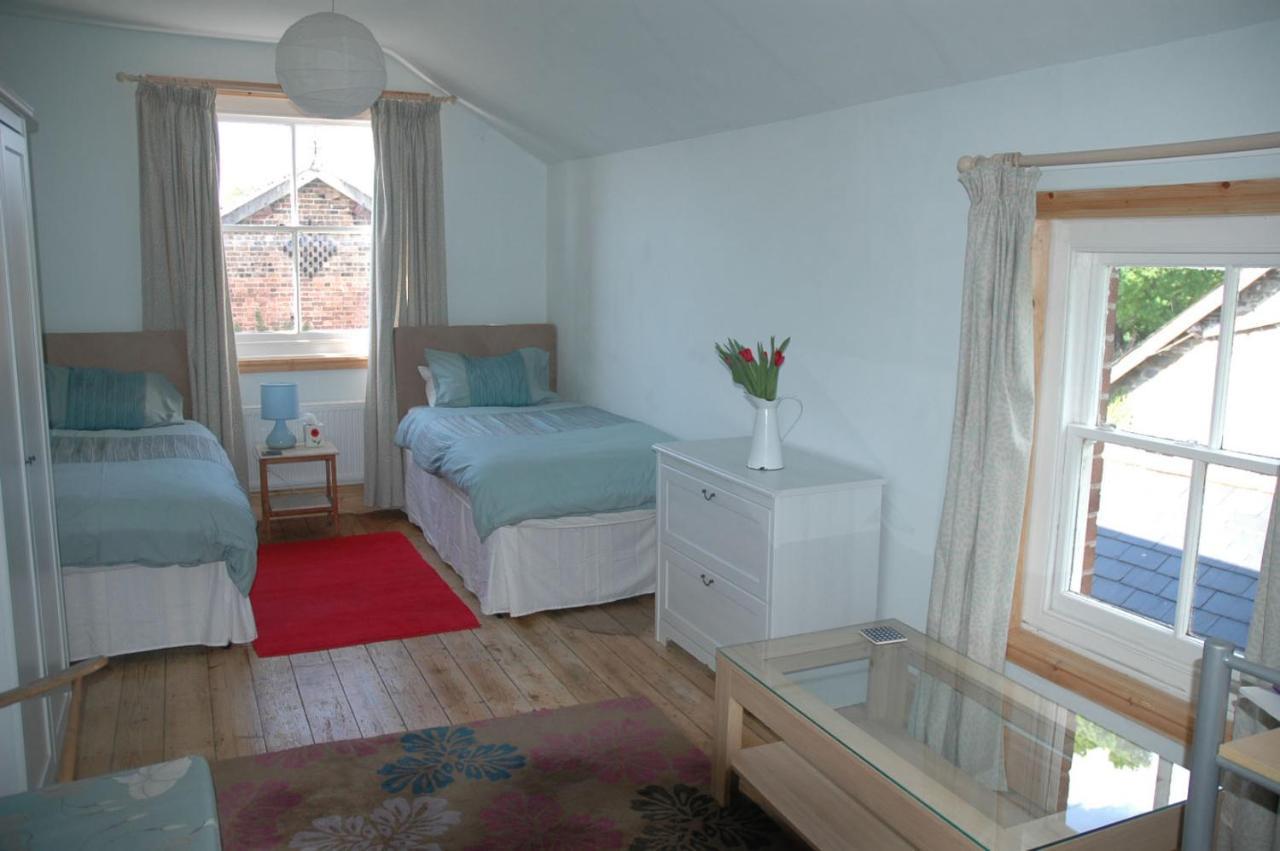 Mid Wales Arts B&B Caersws Eksteriør billede